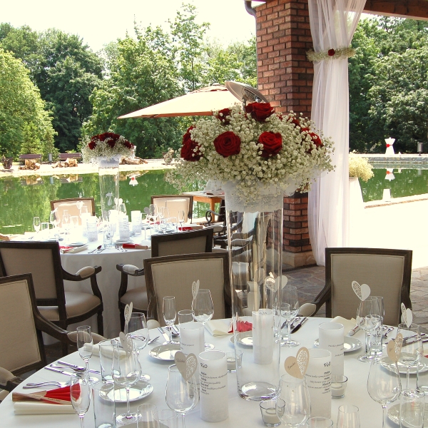 Svatebn� hostina