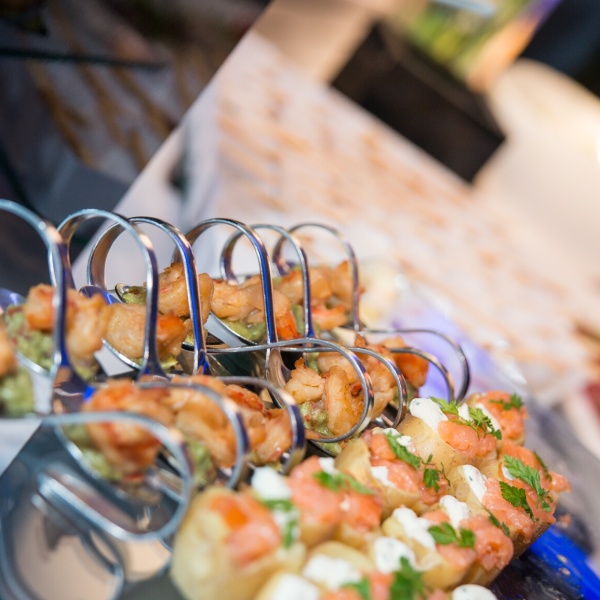Z�itkov� catering