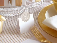 Organza se zlat�m prou�kem