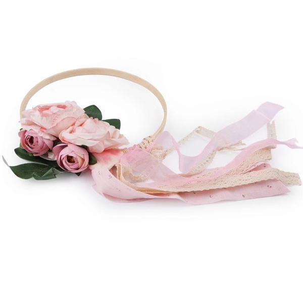 Dekorace svatebn� Kruh s kv�ty a stuhou r��ov� 19,5 cm