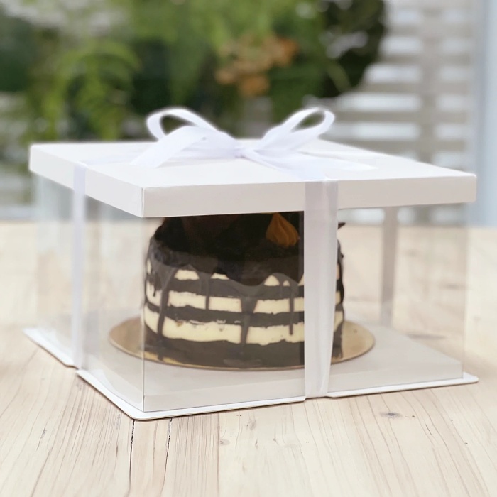 Krabi�ka na dort se stuhou 20 x 20 x 15 cm 1 ks