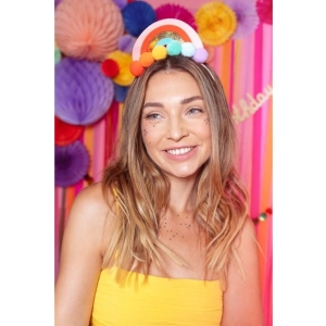 �elenka duhov� s pompomy