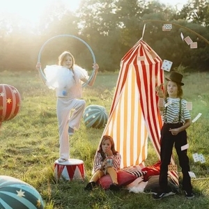 Dekorativn� baldach�n Cirkus