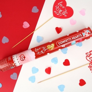 Konfety vyst�elovac� "Love is in the air" srd��ka 40 cm