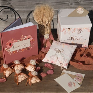 Pol�t��ek na prst�nky Floral Love 18 x 18 cm