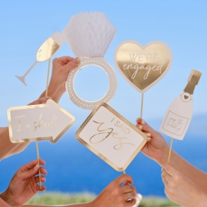 Rekvizity do fotokoutku Z�snuby 10 ks