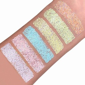 SET GLITROV�CH T�PYTEK 1