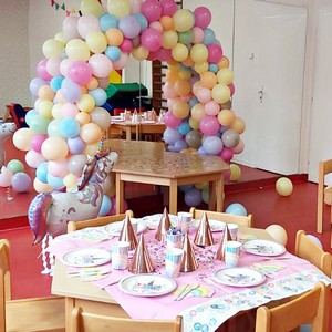 Unicorn stolov�n�