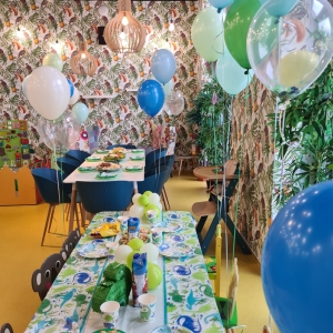 dino party