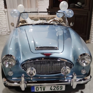 Auto jako sou��st v�zdoby