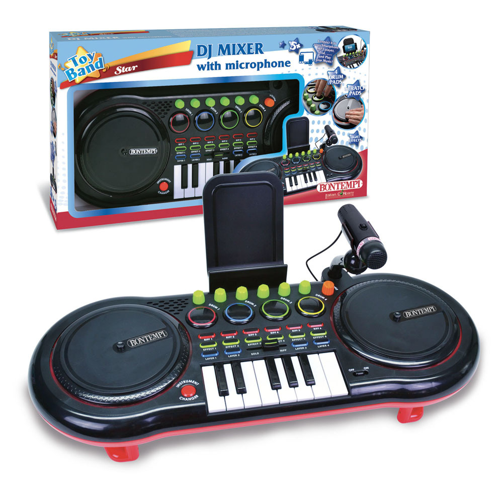 Mix�n� pult DJ s mikrofonem