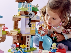 LEGO� DUPLO� 10993 D�m na strom� 3�v�1