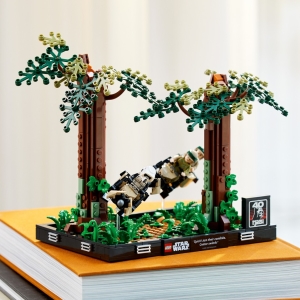 LEGO� Star Wars� 75353 Honi�ka sp�dr� na planet� Endor� � diorama