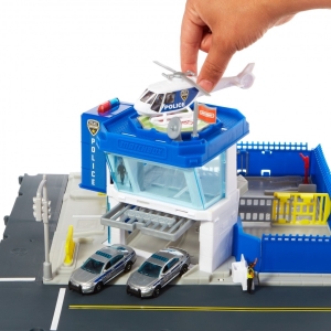 Hrac� sada Policejn� stanice Matchbox