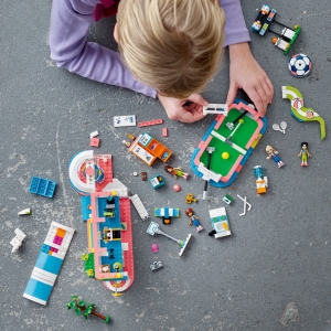 LEGO� Friends 41744 Sportovn� st�edisko