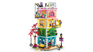 LEGO� Friends 41748 Komunitn� centrum v m�ste�ku Heartlake