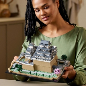 LEGO� Architecture 21060 Hrad Himed�i