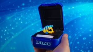 Bitzee interaktivn� digit�ln� zv���tka Disney